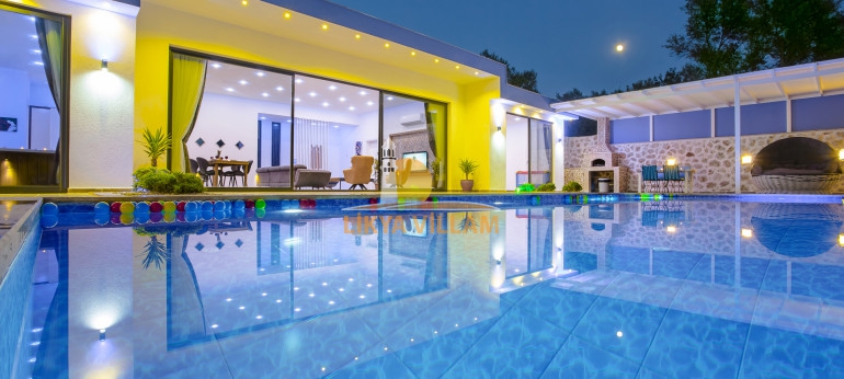 Kalkan'da Özel Havuzlu Villalar | Kalkan Likya Villam