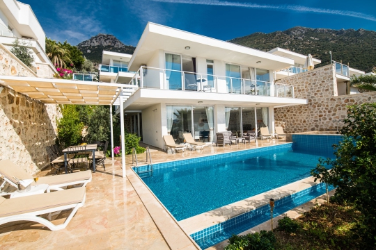 Villa Lumiere 1