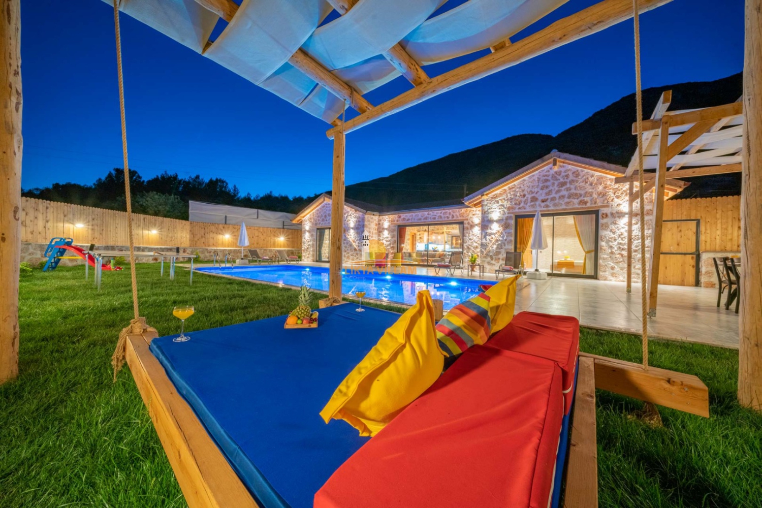 Villa Ediz - Bahçeli, Muhafazakar Tatil Villası | Likyavillam